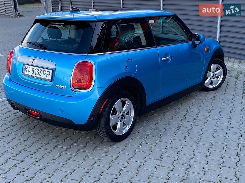 Хэтчбек MINI Cooper 2015 в Киеве