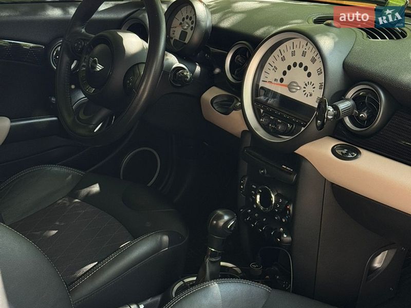 Хэтчбек MINI Cooper 2013 в Киеве
