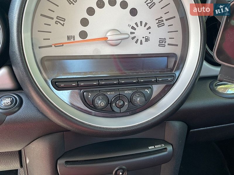 Хэтчбек MINI Cooper 2011 в Львове