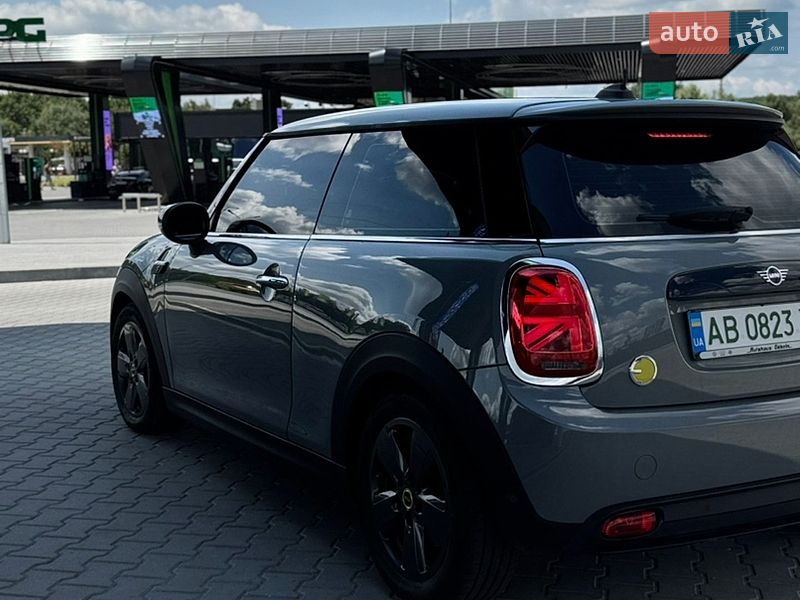 Хэтчбек MINI Cooper 2022 в Виннице
