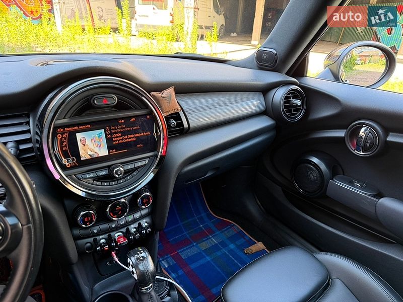 Хэтчбек MINI Cooper 2014 в Киеве