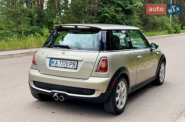 Хэтчбек MINI Cooper 2010 в Киеве