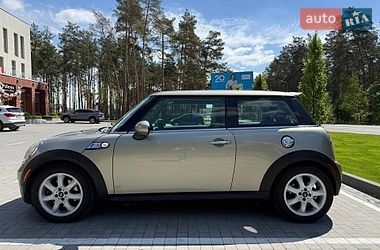 Хэтчбек MINI Cooper 2010 в Киеве