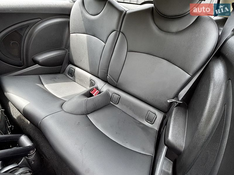 Хетчбек MINI Cooper 2011 в Білогородці