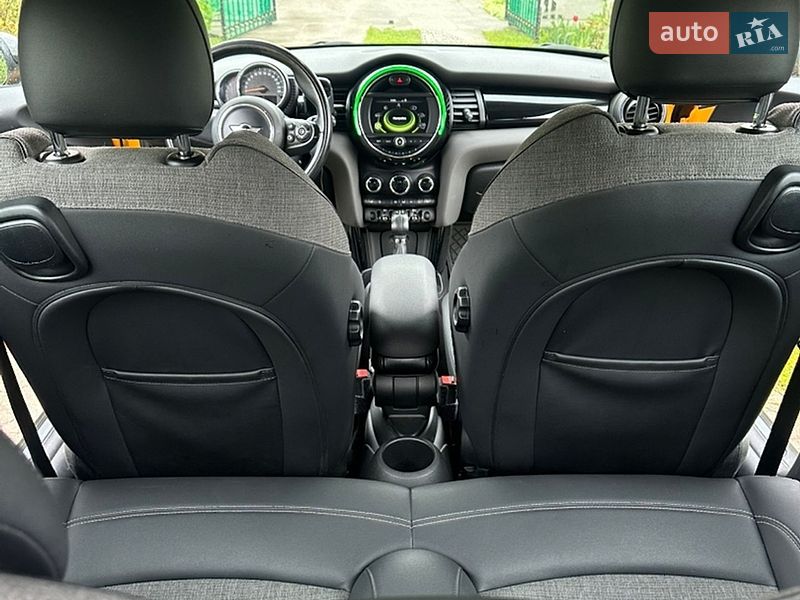 Хетчбек MINI Cooper 2016 в Києві