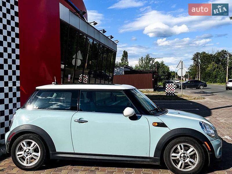 Хэтчбек MINI Cooper 2013 в Киеве