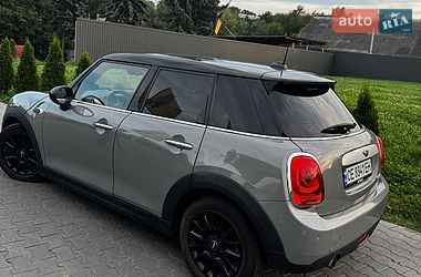 Хэтчбек MINI Cooper 2014 в Черновцах