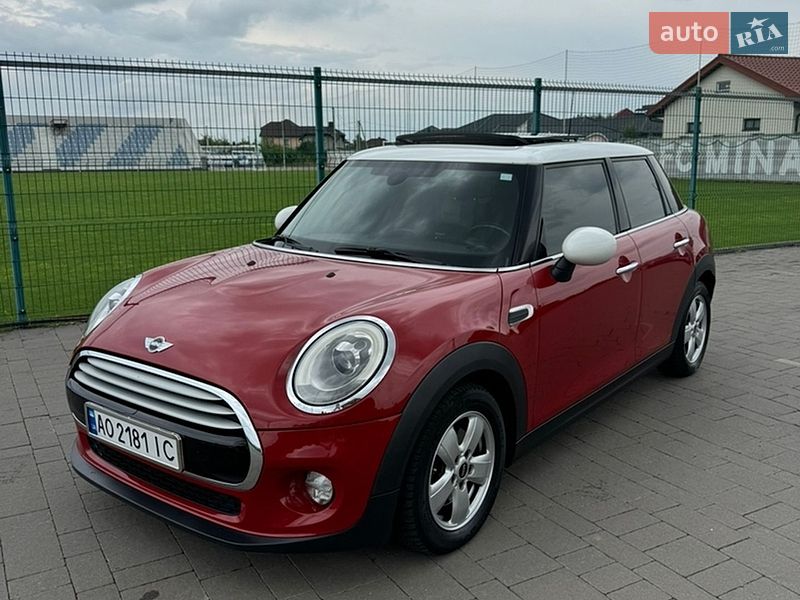 Хэтчбек MINI Cooper 2014 в Ужгороде Хэтчбек MINI Cooper 2014 в Ужгороде