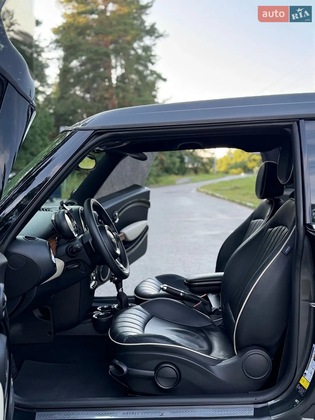 2010 MINI Cooper - мініатюра 33