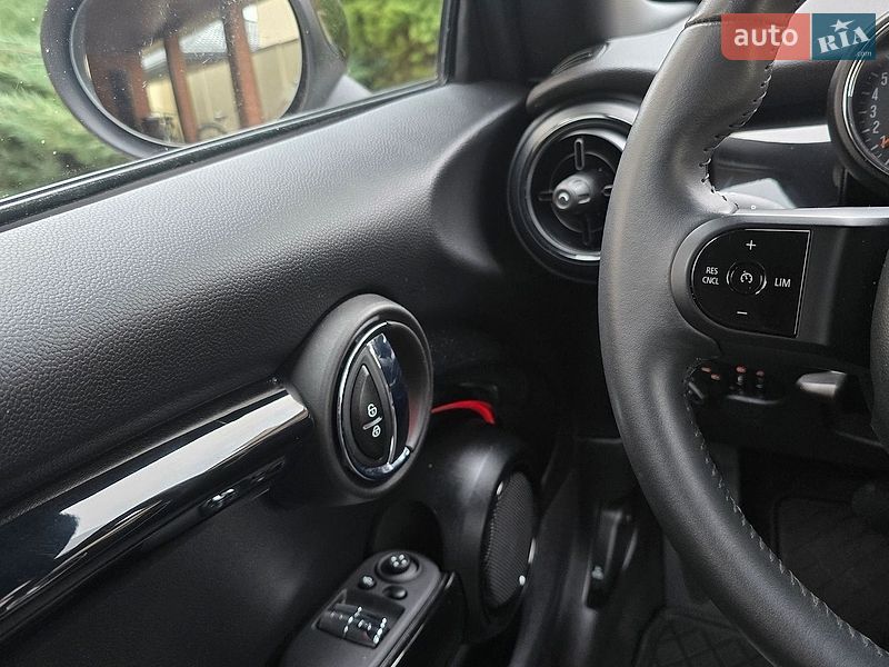 Хетчбек MINI Cooper 2023 в Одесі