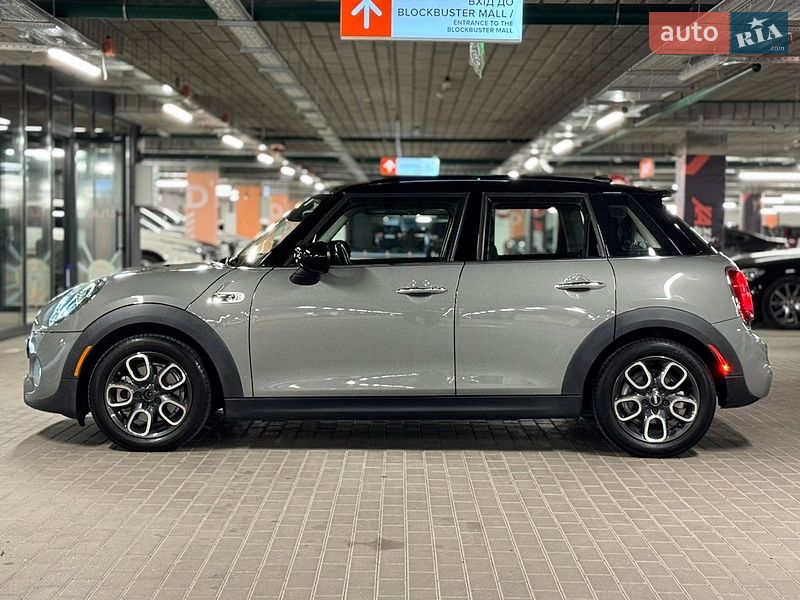 Хетчбек MINI Cooper 2020 в Києві