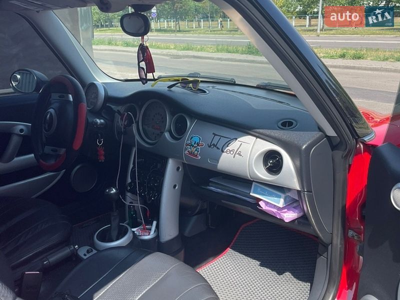 Хетчбек MINI Cooper 2001 в Києві