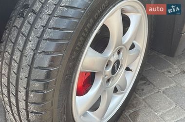 Хетчбек MINI Cooper 2001 в Києві