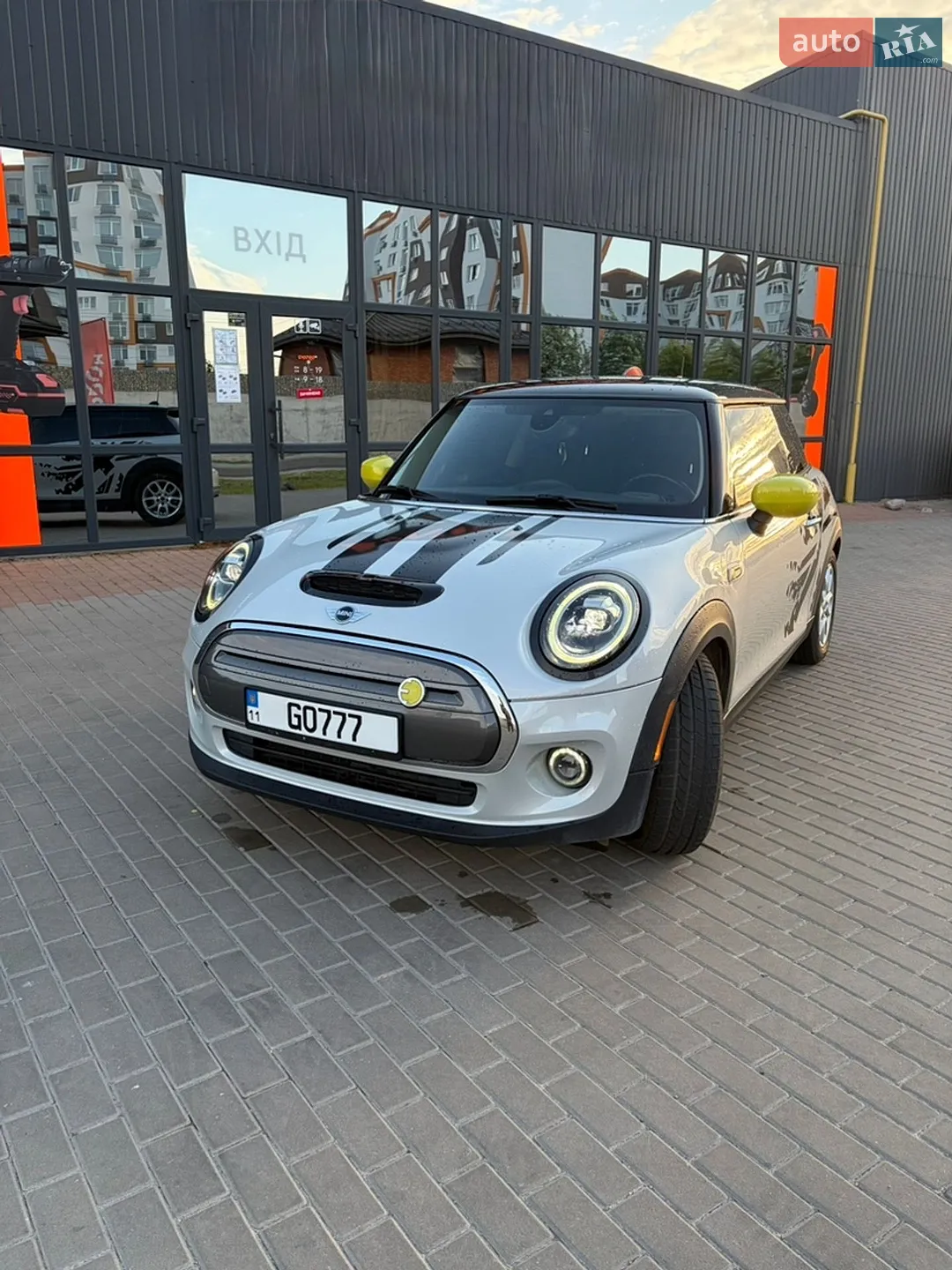 2020 MINI Cooper - мініатюра 2