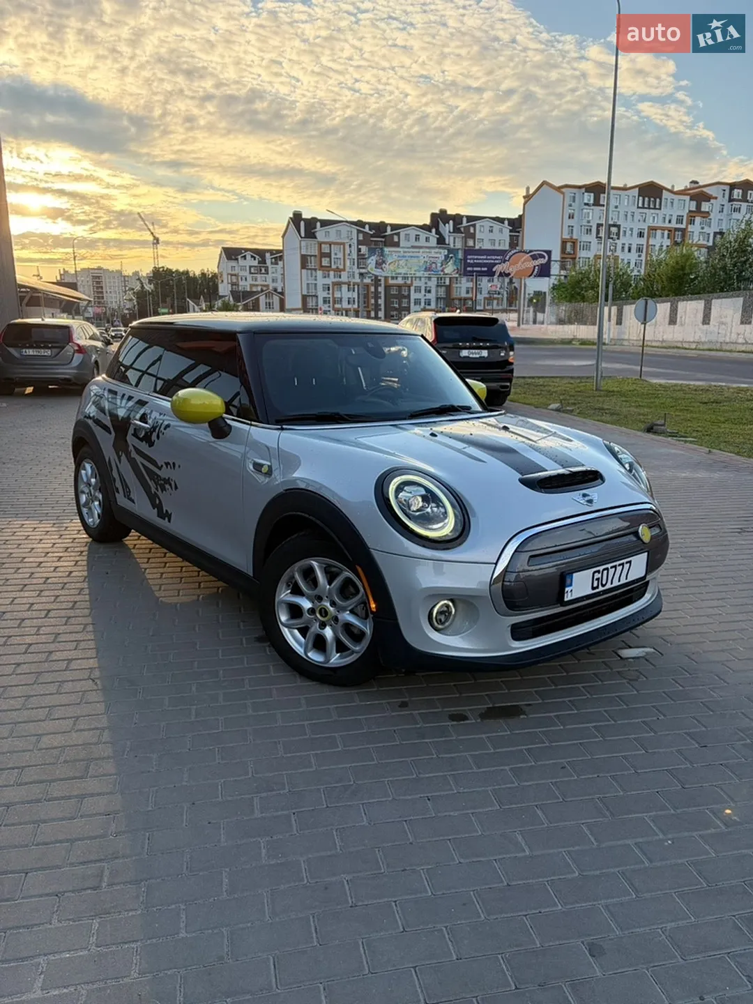 2020 MINI Cooper - фото 1