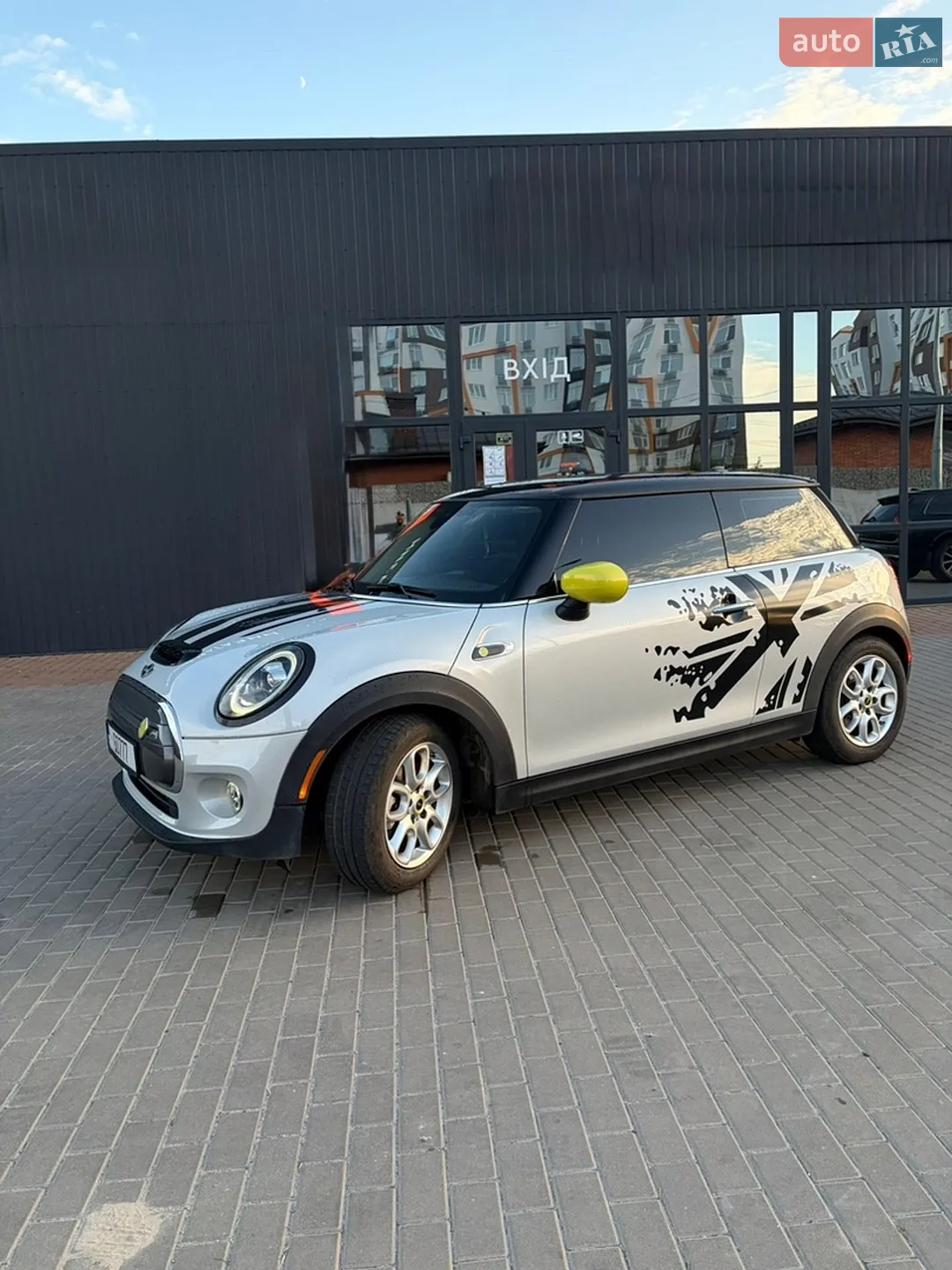 2020 MINI Cooper - мініатюра 10