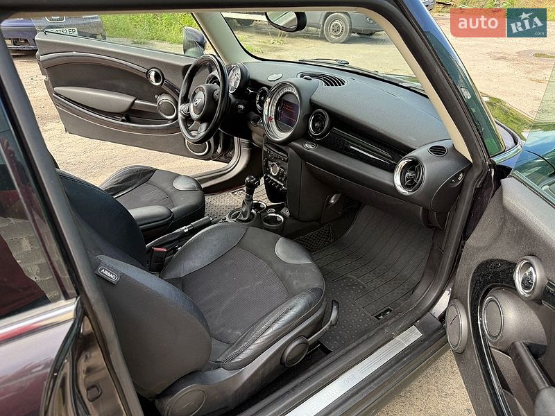 Хетчбек MINI Cooper 2012 в Ковелі