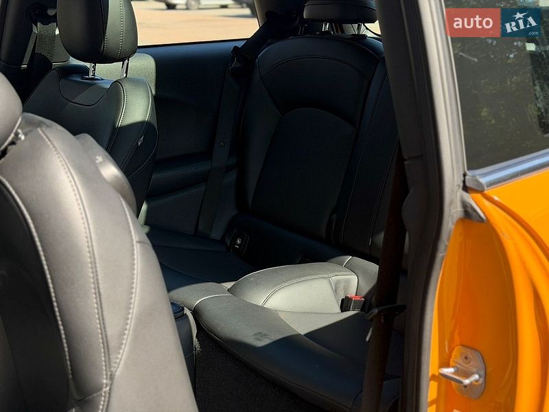 Хэтчбек MINI Cooper 2015 в Киеве