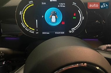Хетчбек MINI Cooper 2023 в Києві фото 10 Хетчбек MINI Cooper 2023 в Києві