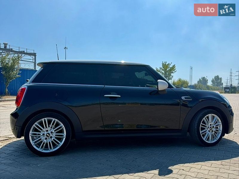 Хэтчбек MINI Cooper 2016 в Одессе