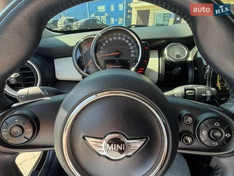 Хэтчбек MINI Cooper 2016 в Одессе
