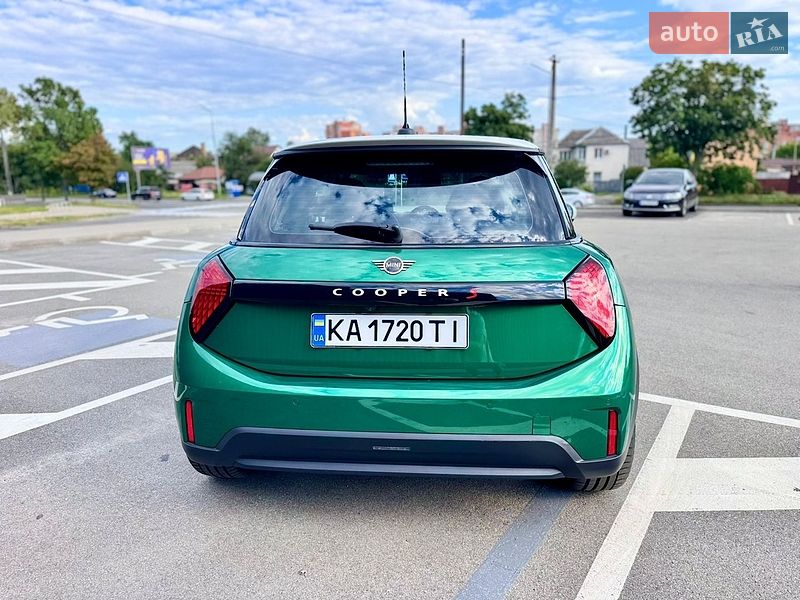 Хетчбек MINI Cooper 2024 в Києві