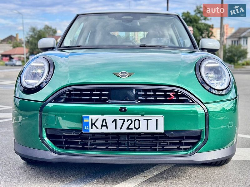 Хетчбек MINI Cooper 2024 в Києві