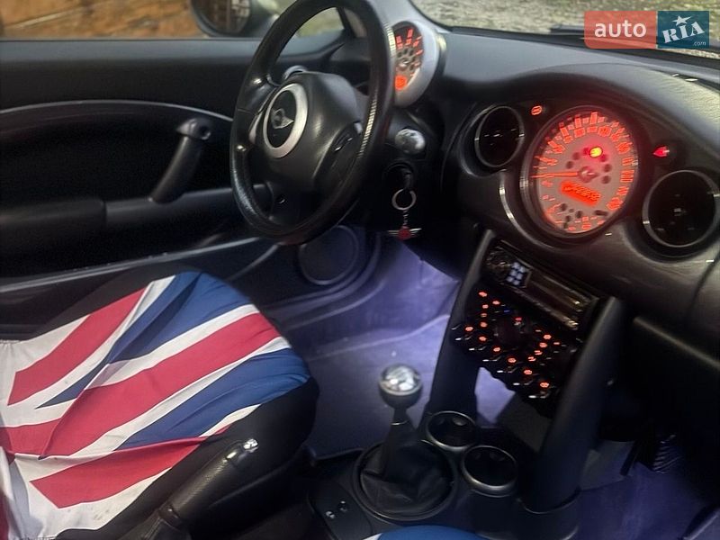 Хетчбек MINI Cooper 2003 в Житомирі