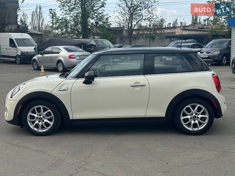 Хетчбек MINI Cooper 2015 в Києві