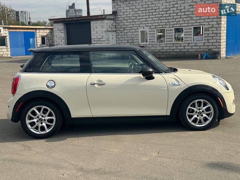 Хетчбек MINI Cooper 2015 в Києві