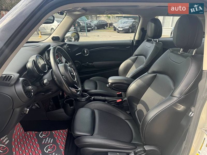 Хетчбек MINI Cooper 2015 в Києві