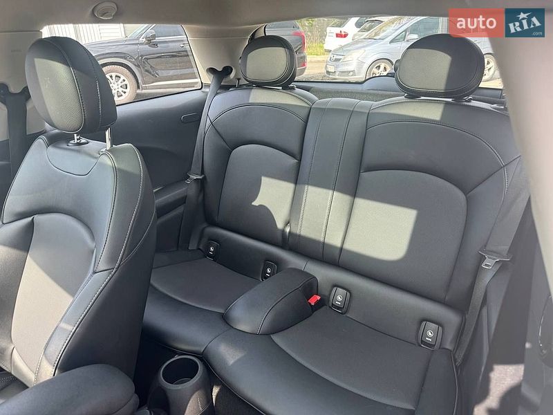 Хетчбек MINI Cooper 2015 в Києві
