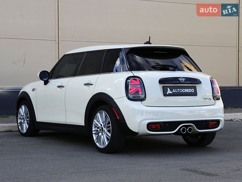 Хэтчбек MINI Cooper 2018 в Киеве
