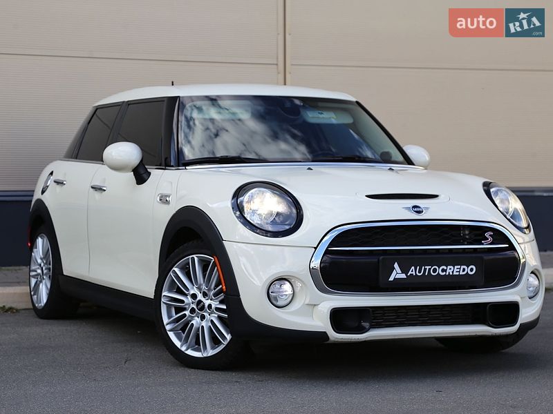 Хэтчбек MINI Cooper 2018 в Киеве