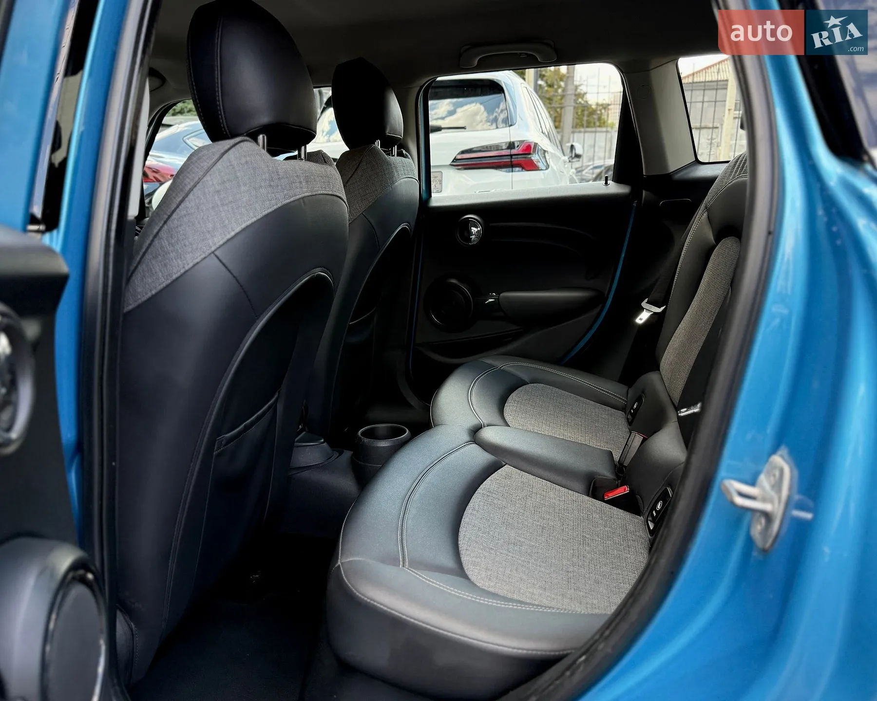 2014 MINI Cooper - мініатюра 12