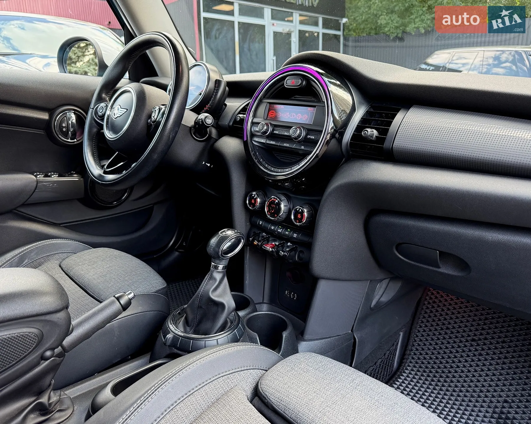2014 MINI Cooper - мініатюра 16