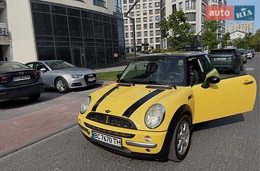 Хэтчбек MINI Cooper 2002 в Львове