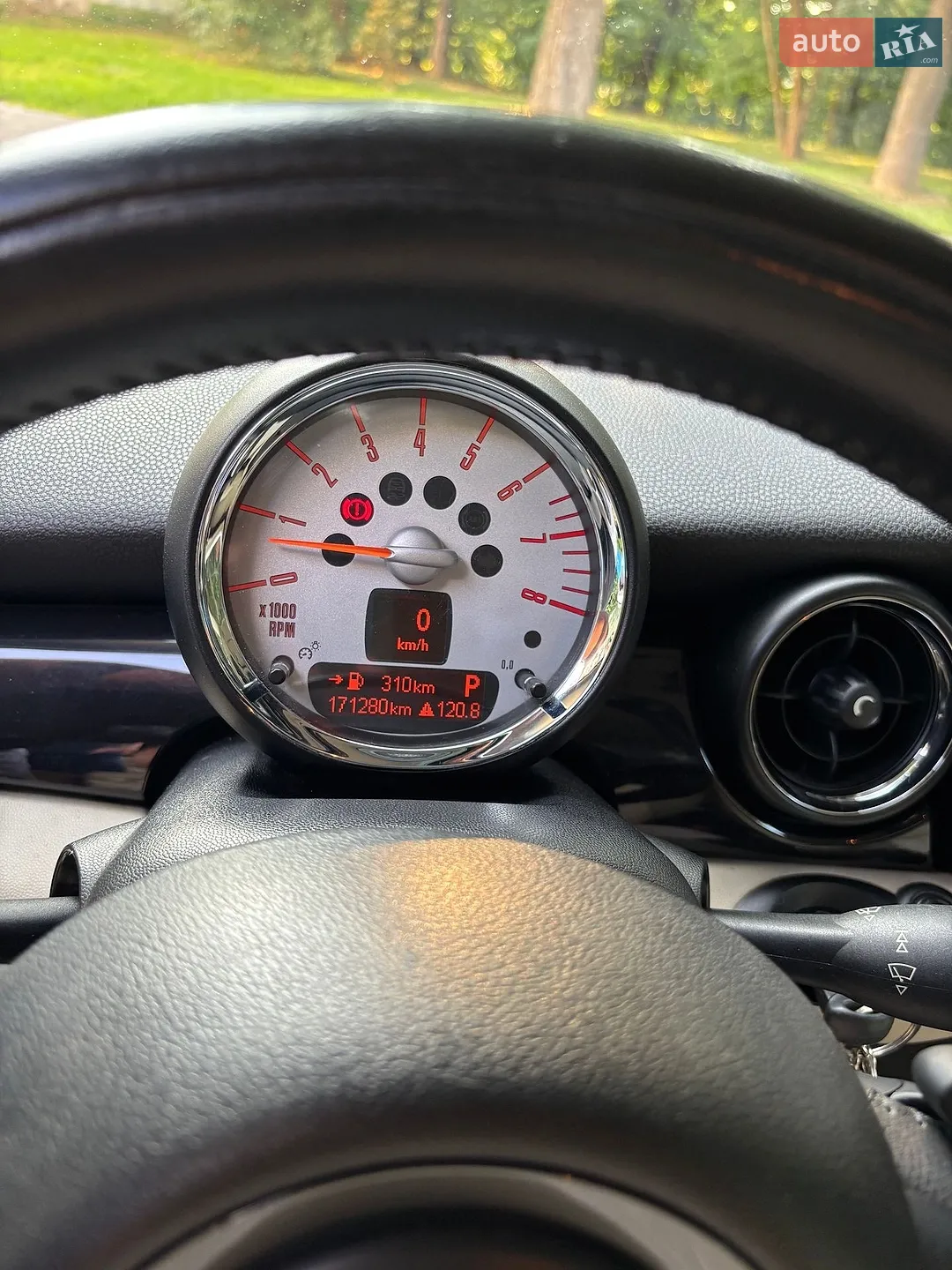 2011 MINI Cooper - мініатюра 16