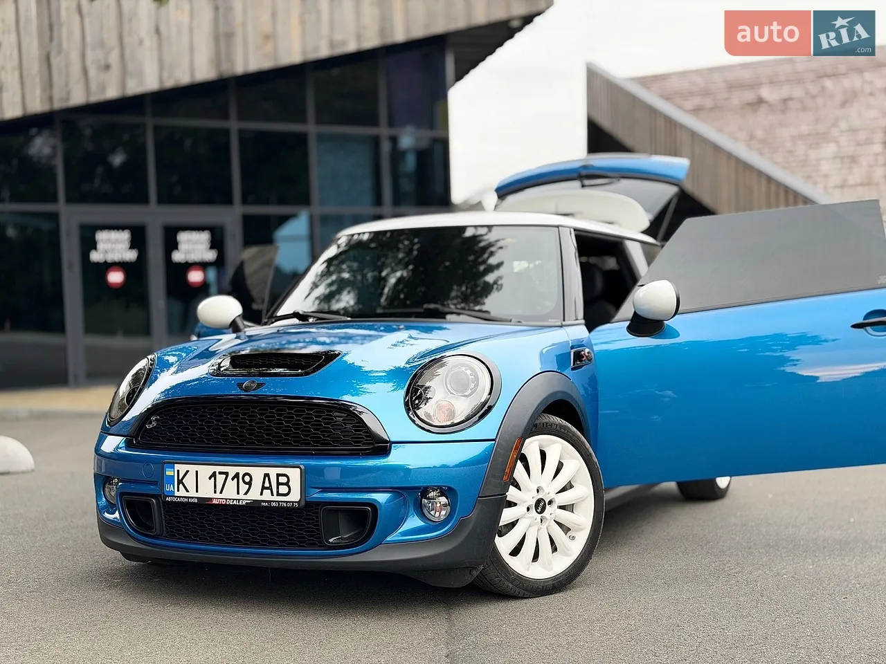 2010 MINI Cooper - мініатюра 23