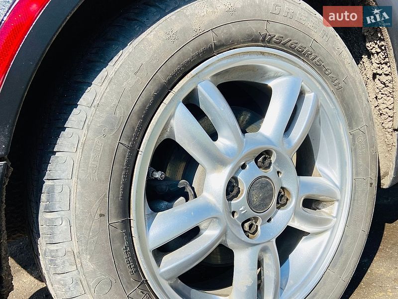 Хетчбек MINI Cooper 2010 в Доброславі