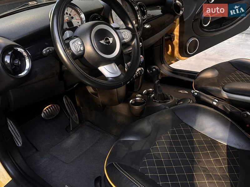 Хэтчбек MINI Cooper 2009 в Киеве