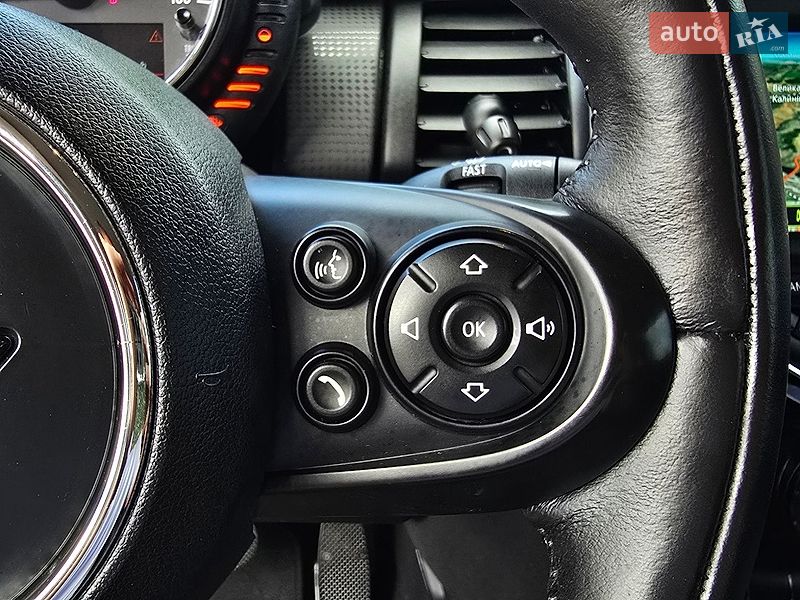Хетчбек MINI Cooper 2016 в Хмельницькому