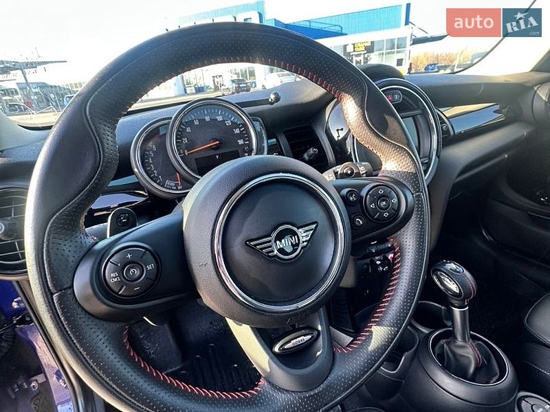 Хэтчбек MINI Cooper 2019 в Киеве