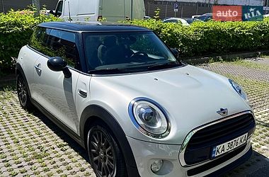 Хэтчбек MINI Cooper 2017 в Нетешине