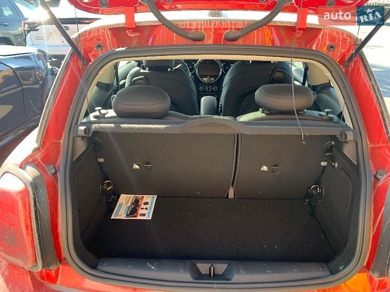 Хэтчбек MINI Cooper 2024 в Львове