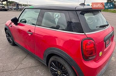 Хэтчбек MINI Cooper 2024 в Львове