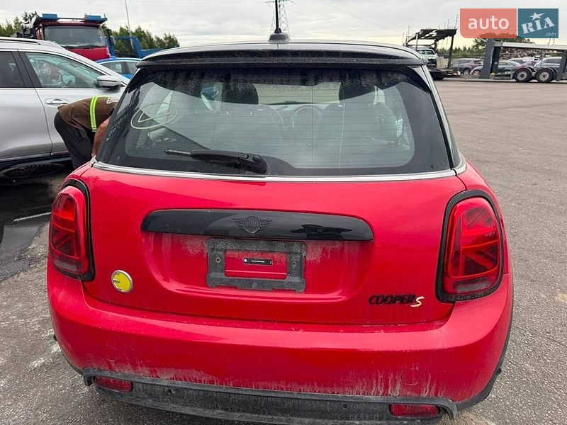 Хэтчбек MINI Cooper 2024 в Львове