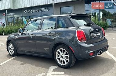 Хэтчбек MINI Cooper 2016 в Киеве
