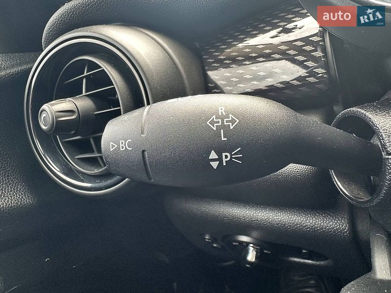 Хэтчбек MINI Cooper 2016 в Киеве