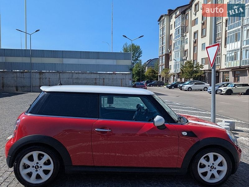 Хетчбек MINI Cooper 2010 в Києві